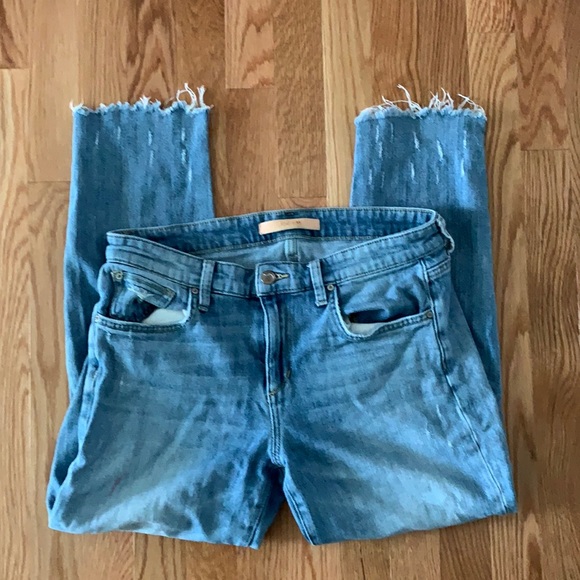 Joe's Jeans Denim - Joe's The Smith Mid Rise Straight Crop Distressed Size 28